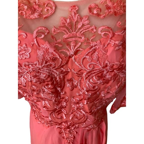 NWT  Chiffon Elbow Sleeve Length Wedding Dress   Size: 6 - Picture 8 of 16